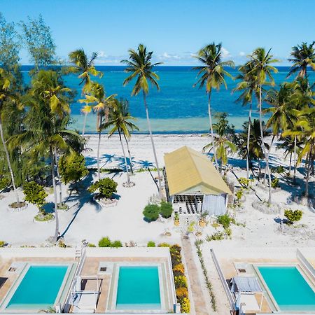 Pili Pili Orient Beach Resort Буэхуу Экстерьер фото