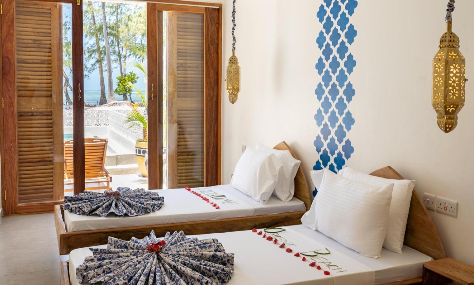 Pili Pili Orient Beach Resort Буэхуу Экстерьер фото